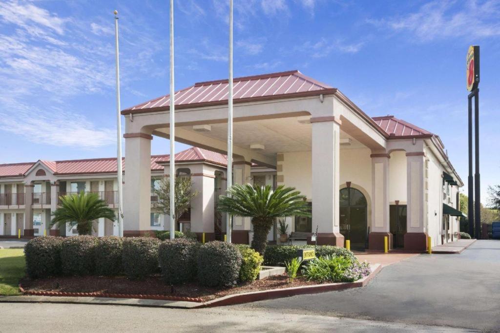 فندق Super 8 By Wyndham Baton Rouge/I-12 المظهر الخارجي الصورة